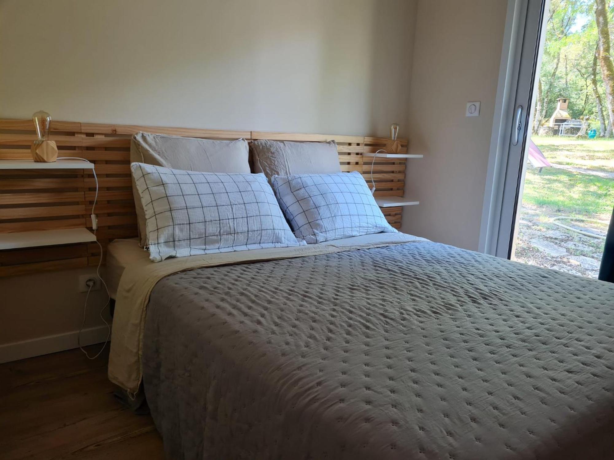 Le Domaine De La Claire Fontaine Gites -Chambres D'Hotes Montvalent エクステリア 写真